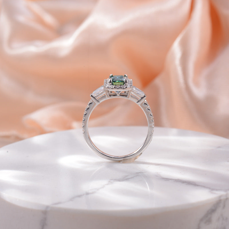 Green Emerlad Engagemen Ring