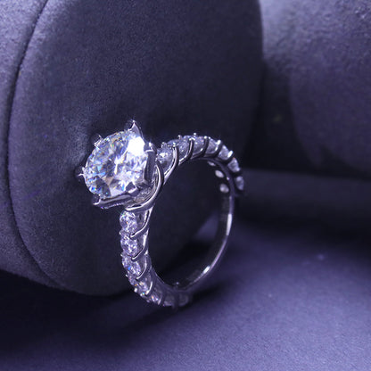 Round Cut 6 Claw Missanite Engagement Ring Half Pave